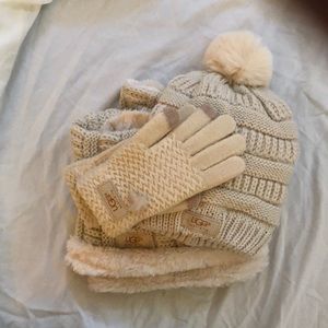 NEW❣️vanilla hat, scarf and glove set